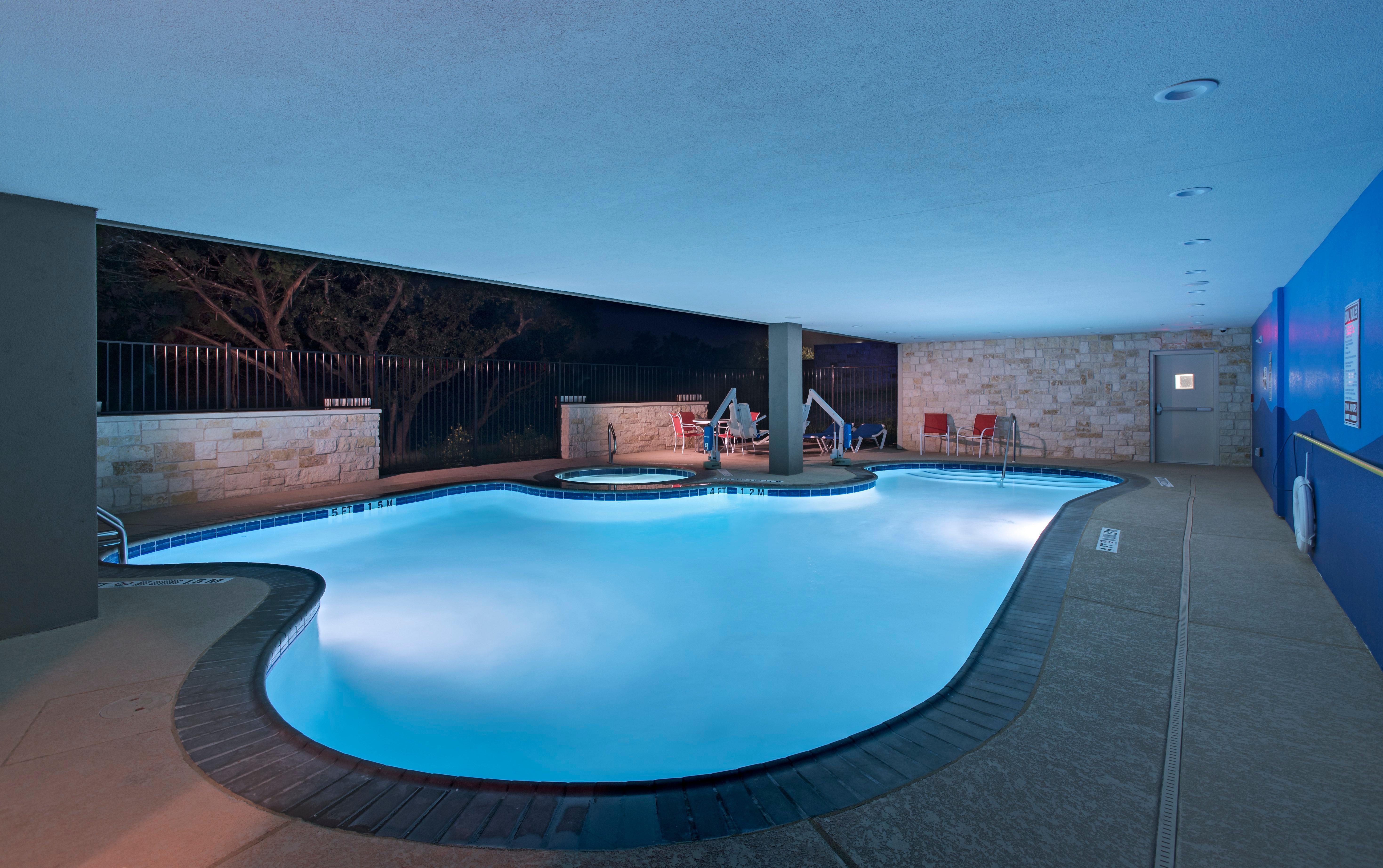 Holiday Inn Express & Suites Austin Nw - Four Points By Ihg Luaran gambar