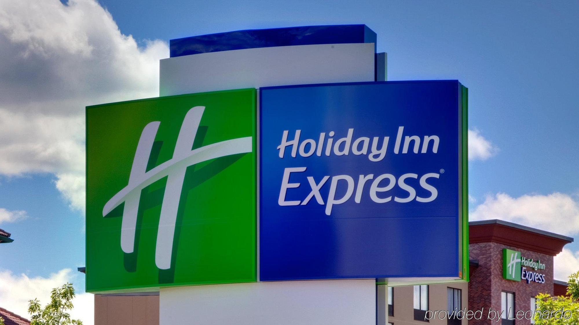 Holiday Inn Express & Suites Austin Nw - Four Points By Ihg Luaran gambar